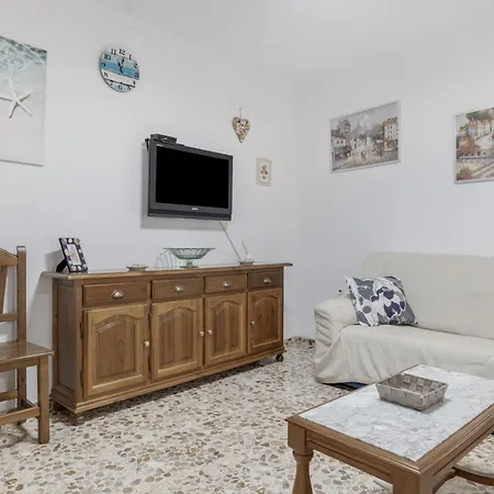 Casa Grande En El Centro De Conil Apartamento *